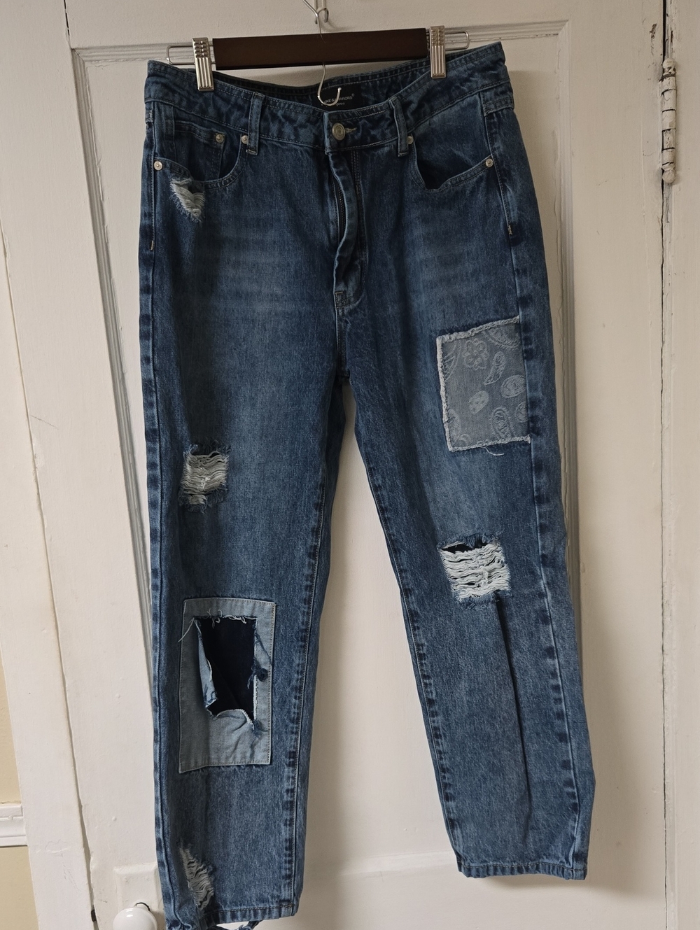 Smoke & Mirrors  Distressed Patchwork Women’s Jeans 31